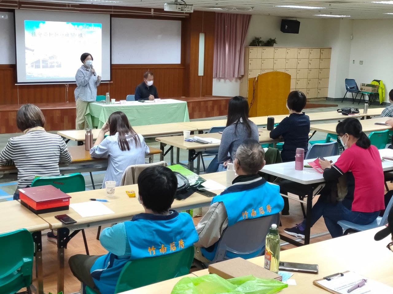 岳主任觀護人、政風室陳主任主持綜合座談
