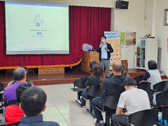 台灣安全衛生協會處長林建利授課