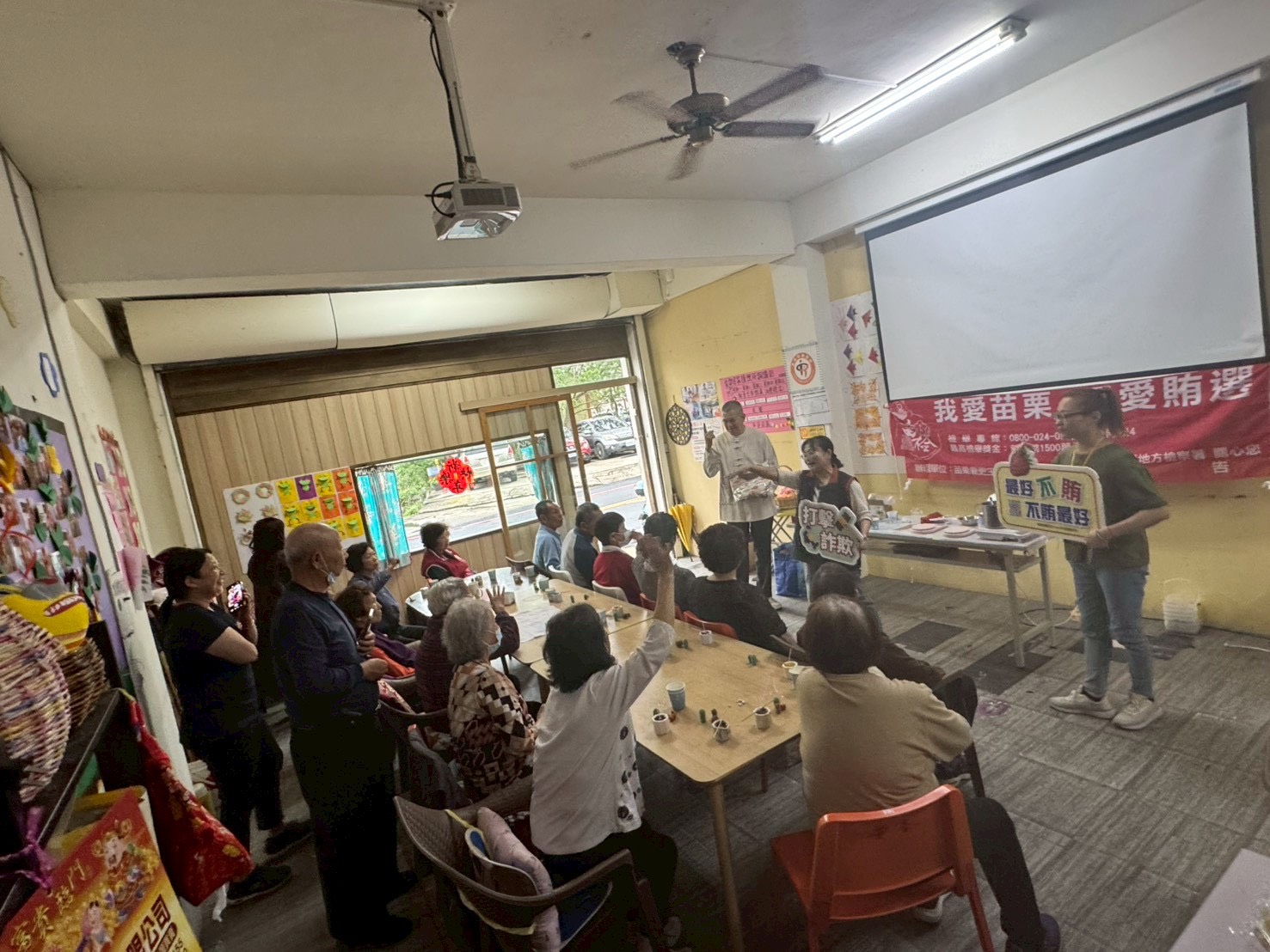 民眾熱情參與宣導