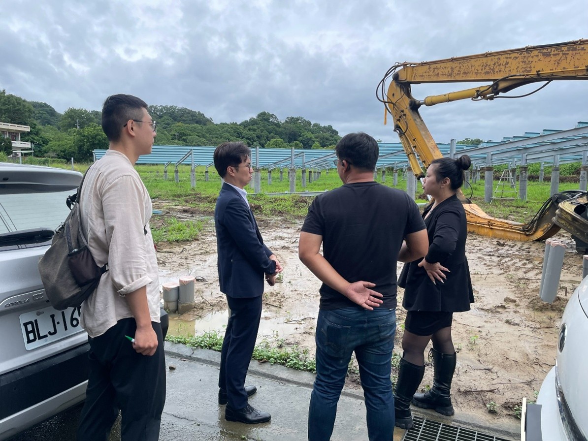 苗栗地檢署率隊訪視綠能產業